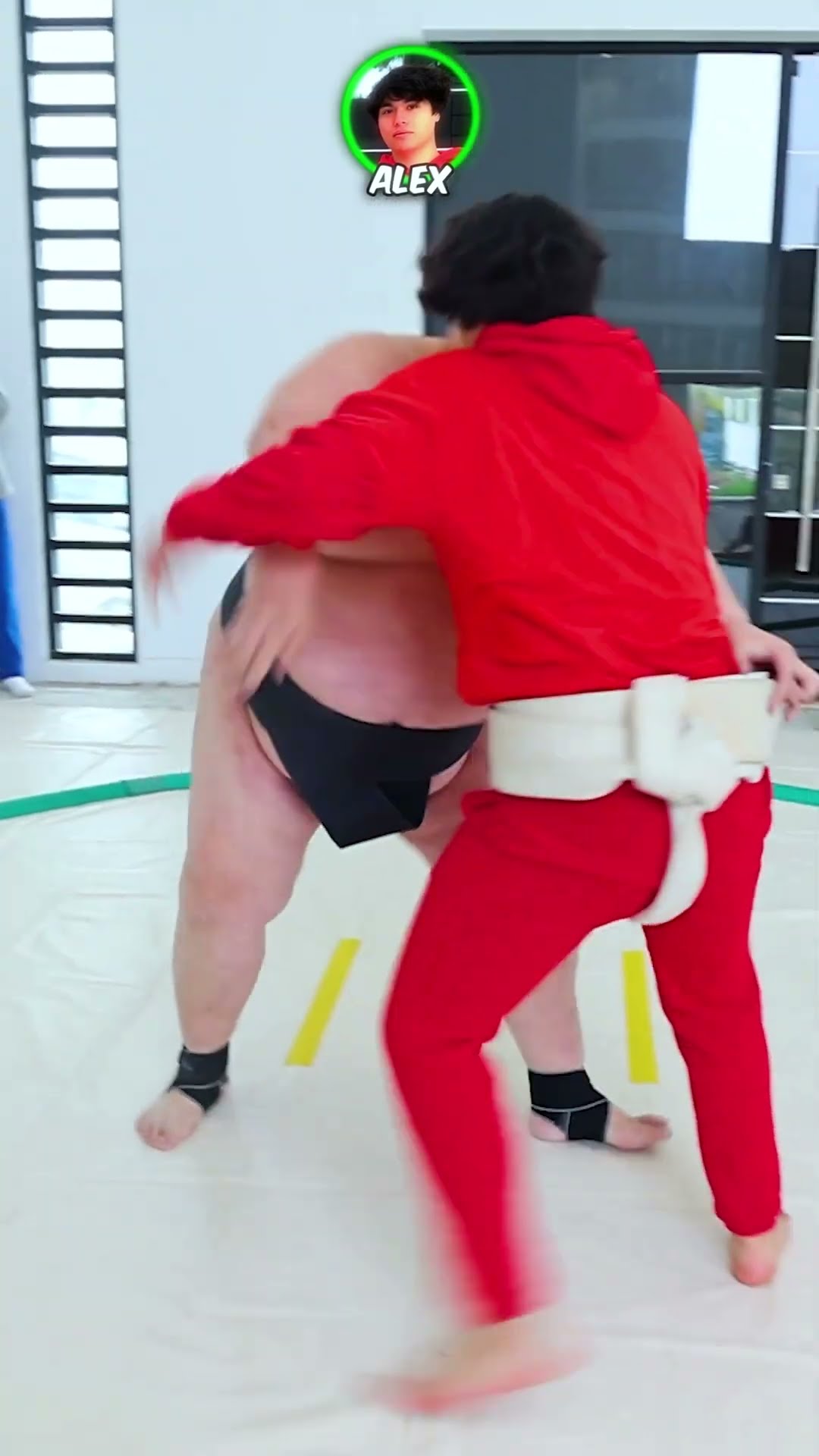 4 People VS 800LBS Sumo Wrestler!