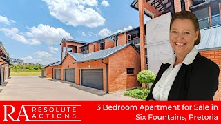 Bright Modern Top-Floor Apartment In Prime Estate