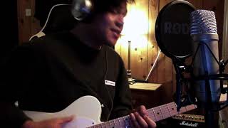 Download Lagu Honey by Johnny Balik (Cover in my room) MP3