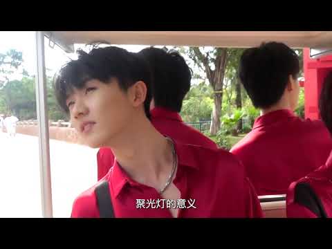 【张真源】【时代少年团TNT】纪录片《光环下的少年——聚光灯下的明与暗》预告
