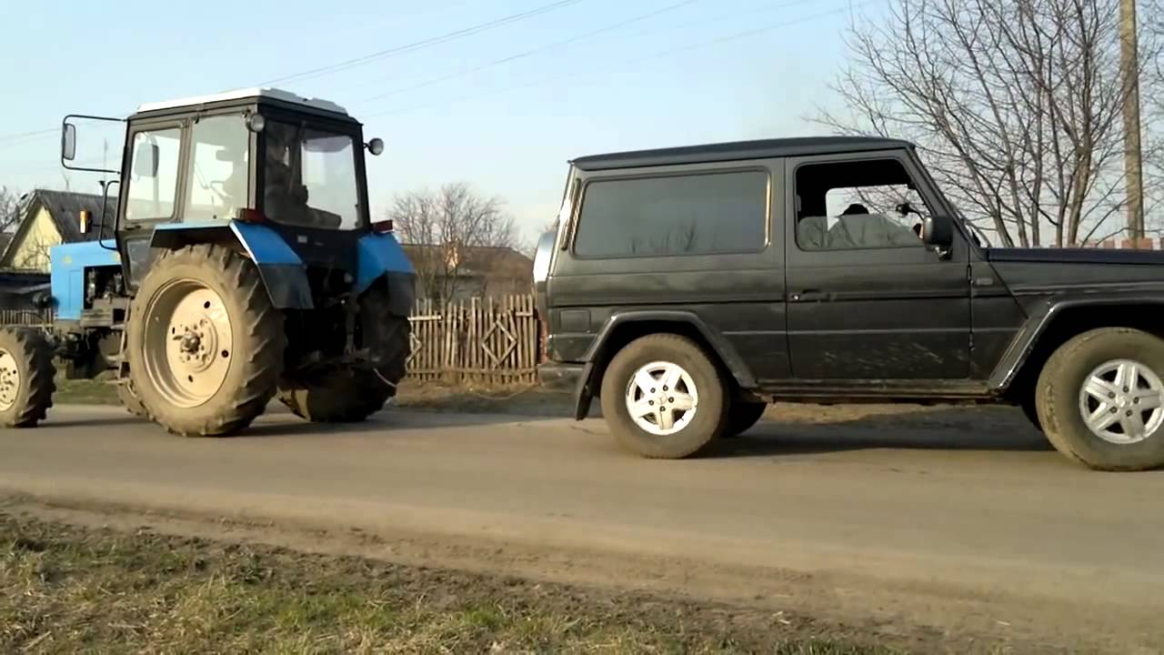 Мерседес vs Трактор - YouTube