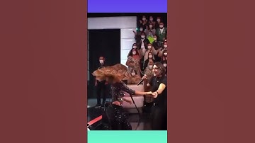 Thumbnail of NATTAN dançando com JULIANA PAES - "TEM cabaré essa NOITE" - #shorts #viral #forró