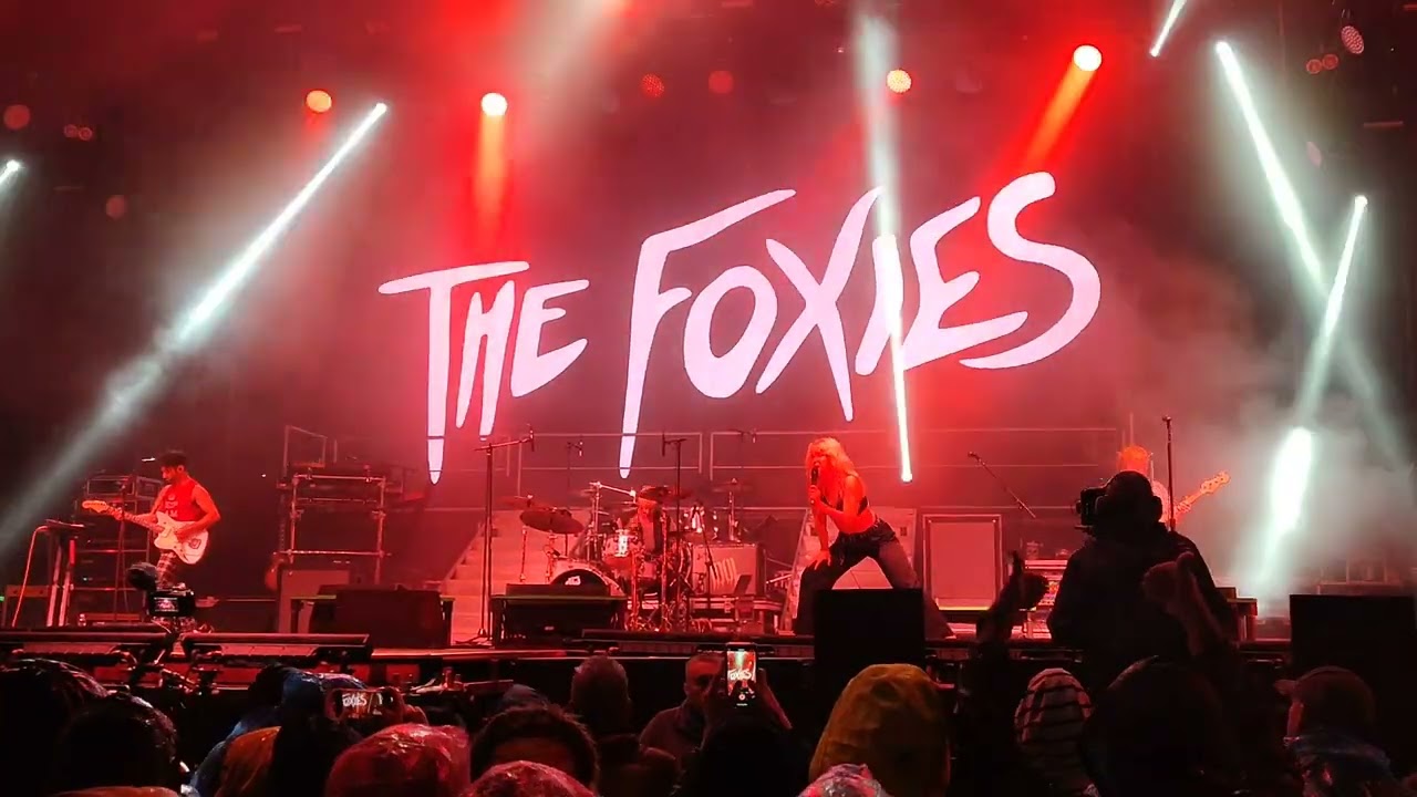 The Foxies live - Budapest Park 25.09.2022 - French boy