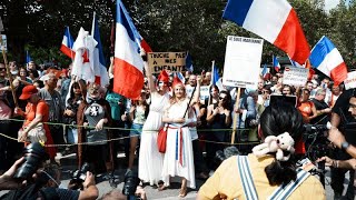 Újra utcán az oltásellenes franciák