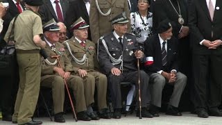 Poles Commemorate 1944 Warsaw Uprising Against Nazis