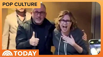 ‘Office’ Stars Steve Carell, Jenna Fischer Reunite in Chicago