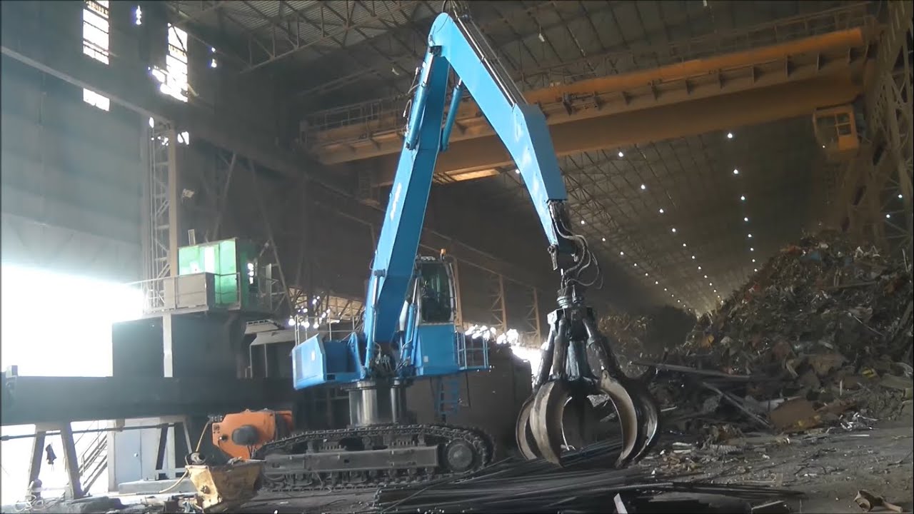 MATERIAL HANDLER SCRAP HANDLER HEAVY DUTY MOBILE CRAWLER LOADING