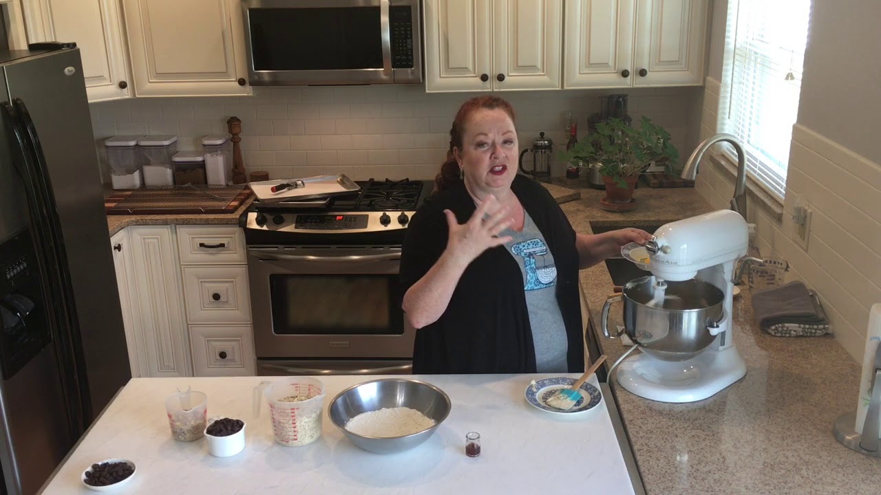 Oatmeal Cookies with Chef Colleen Covey - YouTube