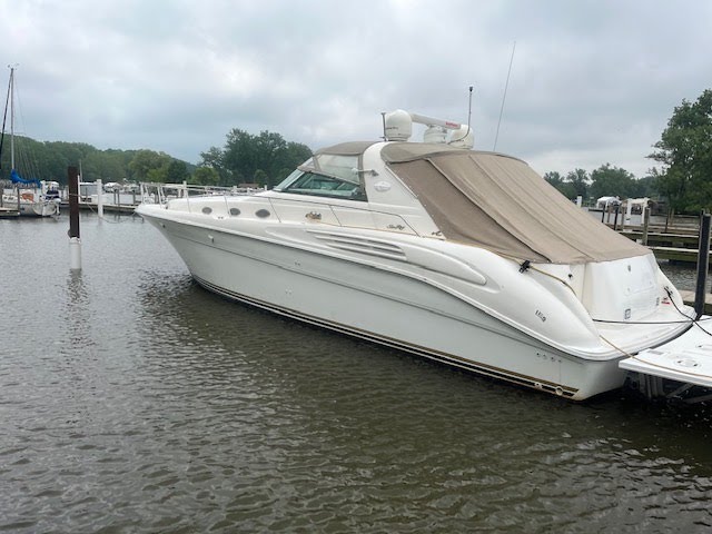 Used 2009 Sea Ray 240 Sundancer - Massachusetts