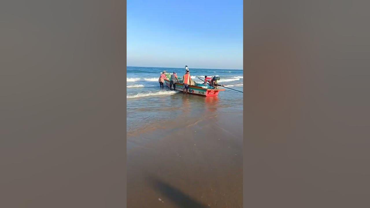 boat moving to sea #shortfeed #wonderful #flute music#adiye azhage
