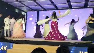 #wedding #Sangeet_Sandhaya #ChoregraphByME song Nach Dene Sare +High Heels+Badri_Ki_Dhulaniya.