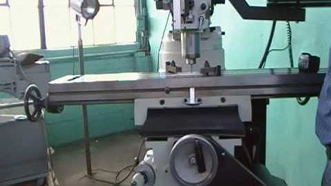 VECTRAX 2-AXIS CNC VERTICAL MILLING MACHINE WITH ANILAM 3200MK CONTROL