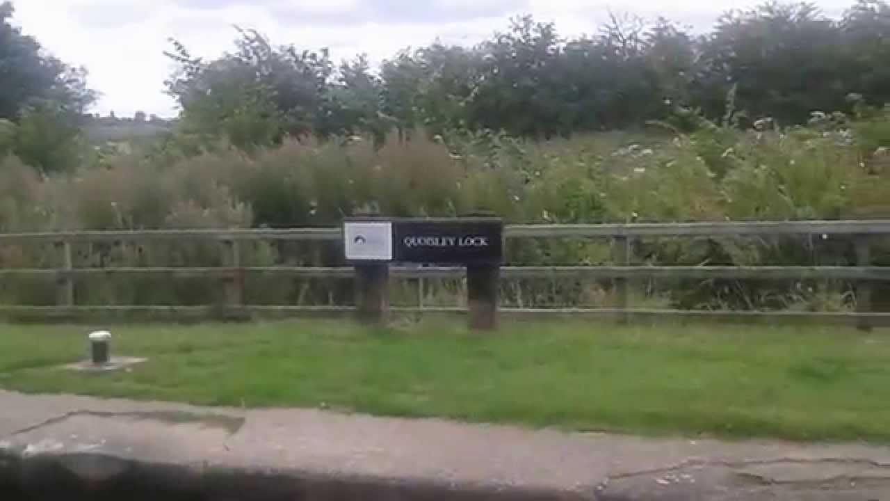 Paddle repair at Quoisley Lock on LLangollen canal