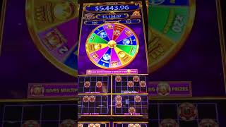 Free Bonus Game on Wonder 4 Revolution of Flamin' Chips Casino Slot
