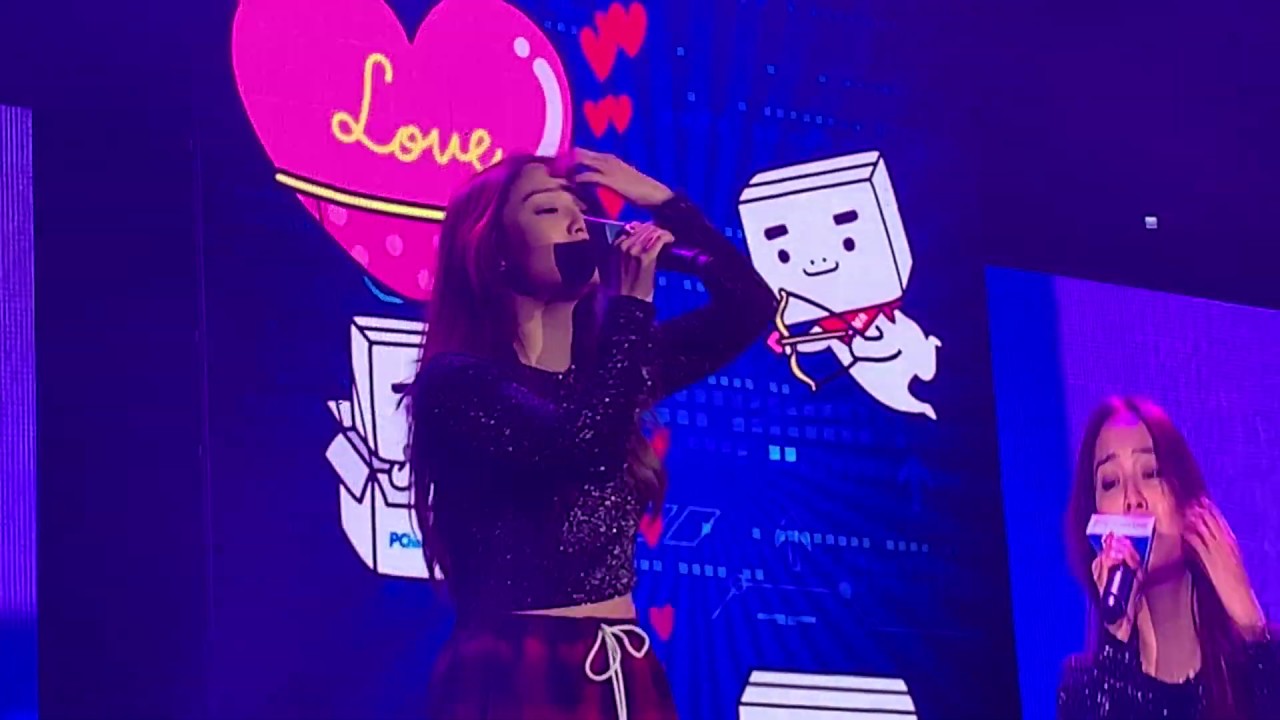 20190119 PChome Year End Party Kimberley Chen 陳芳語