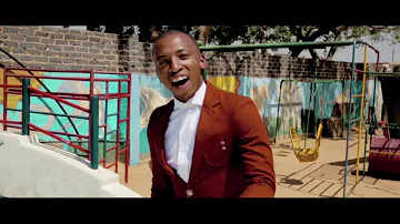 Dumi Mkokstad - Ngamthola (Official Music Video)