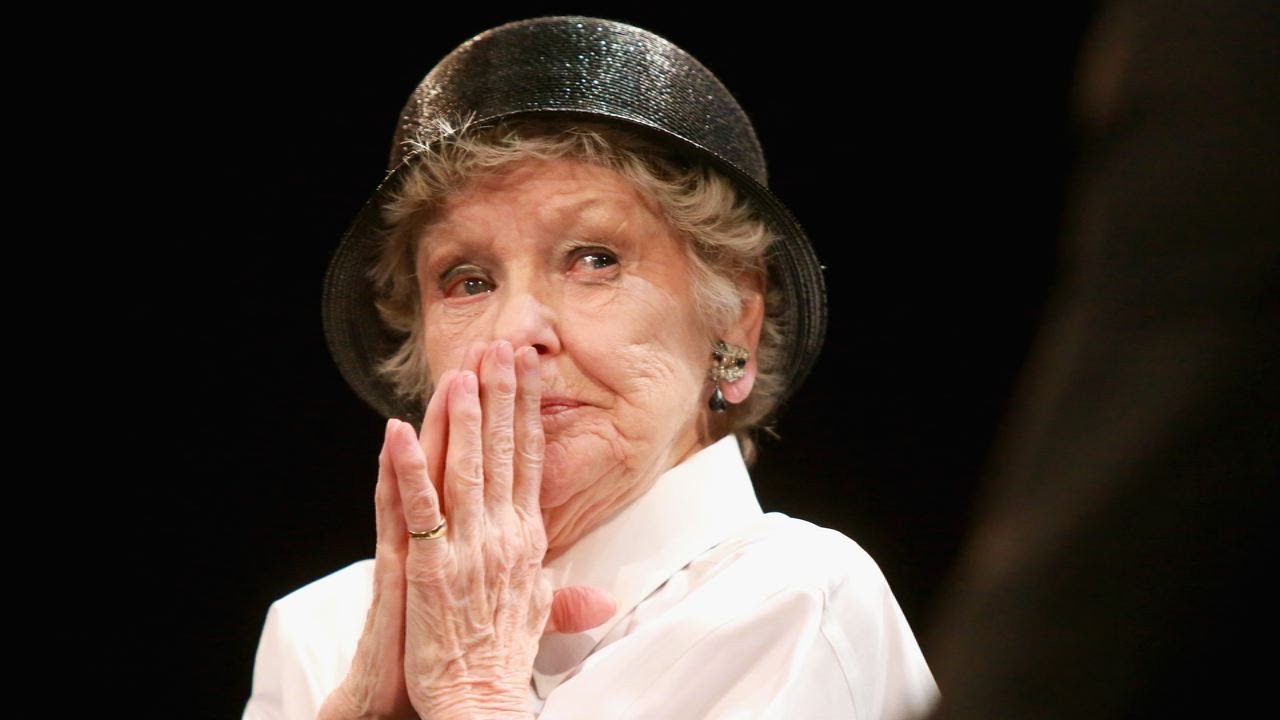Legendary Performer Barbara Cook Dead at 89