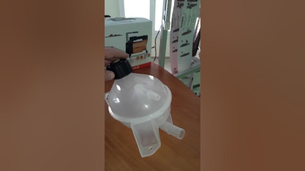 Расширительный бачок Рено каптюр,логан 2,сандеро 2 - YouTube