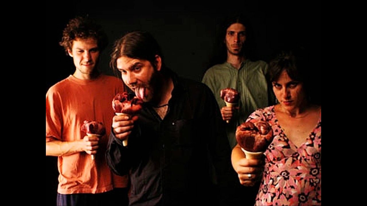 Sajnosbatár - Sört iszik a bánat (Rohanás, rohadás, 2001) - YouTube