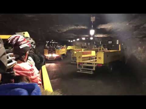 Kristallmarathon im Erlebnisbergwerk Merkers: Anfahrt in den Großbunker auf der 2. Sohle poster