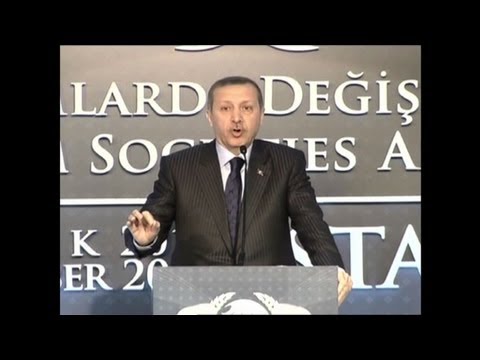 Le Premier ministre turc accuse la France de génocide en Algérie