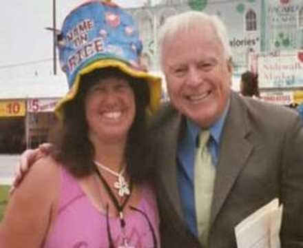 Ex LA Mayor Richard Riordan comes to Venice Beach ...