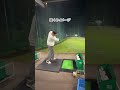 バックスイングで脇は閉めるな