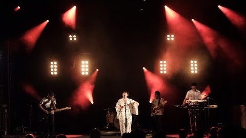 Stars and Rabbit - Catch Me (Live in La Voulte-sur-Rhône, France)