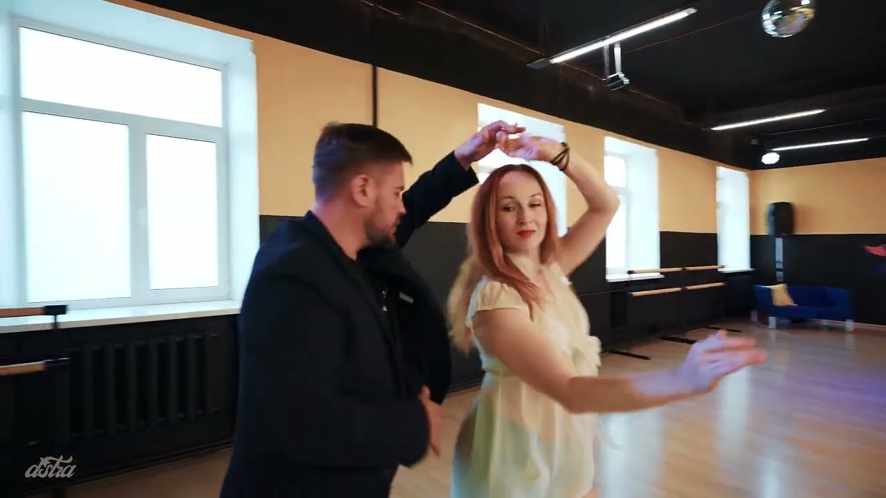 Сальса в Екатеринбурге Вячеслав Ягнюков и Ольга Корищ ASTRA DANCE STUDIO