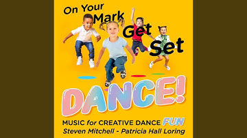 Build a Rhythmic Dance (La Cucaracha)