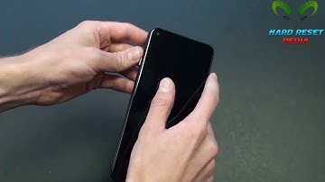 Infinix Note 7 Insert The SIM Card