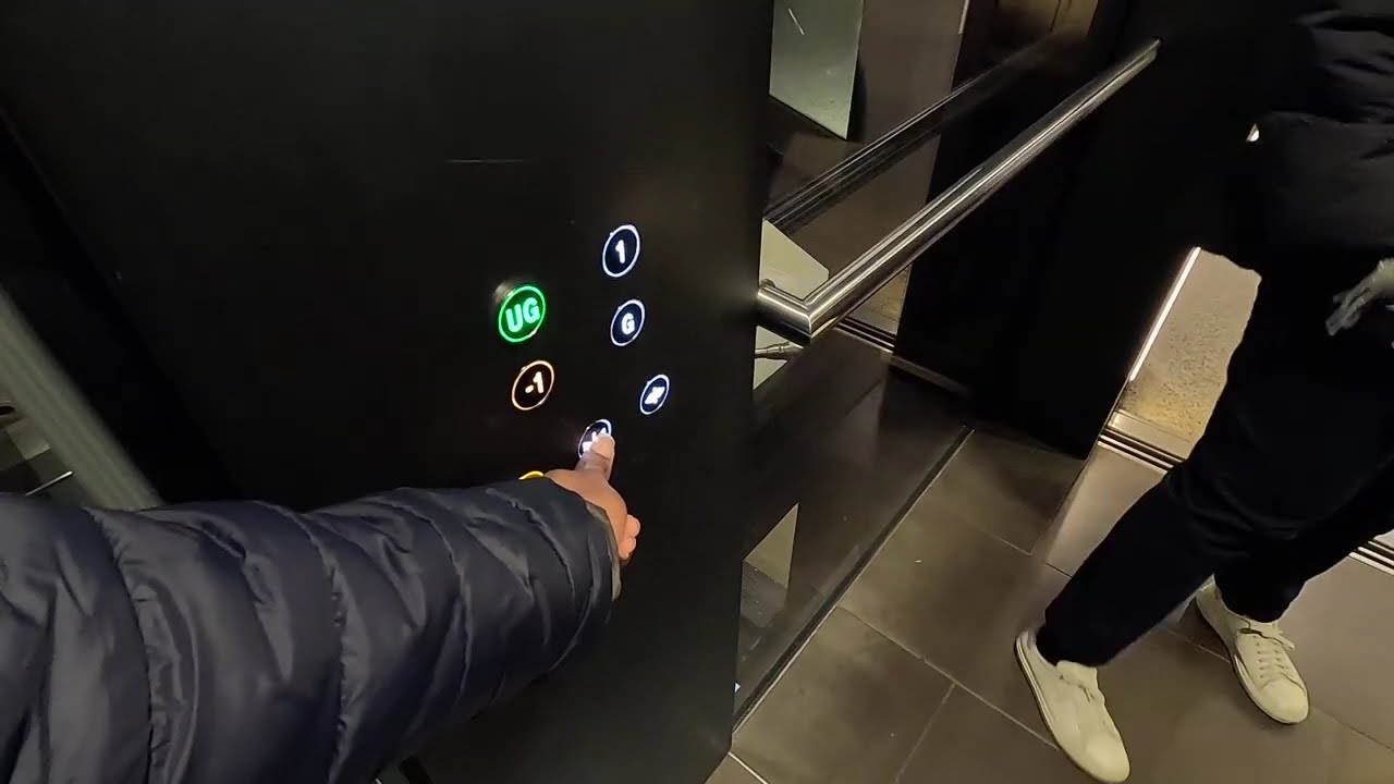 Revisiting the Schindler 5500 lifts @ Battersea Power Station