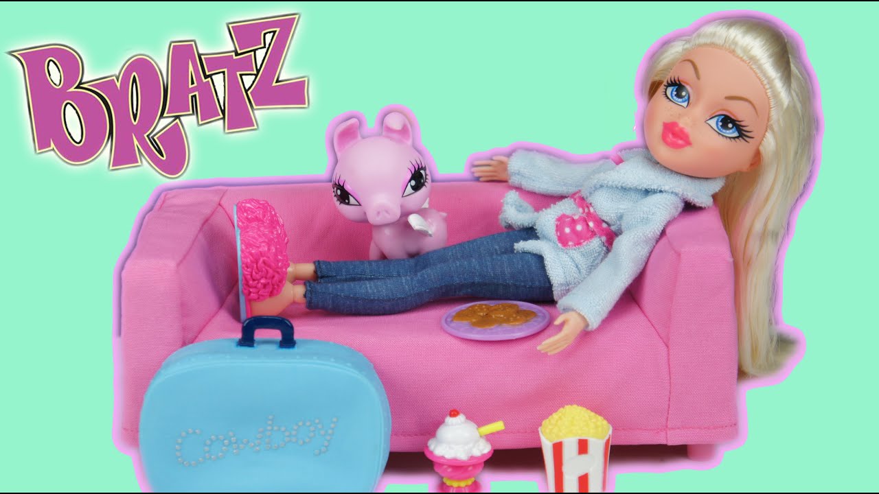 Bratz Dolls – Sleepover Party Yasmin & Study Abroad Raya