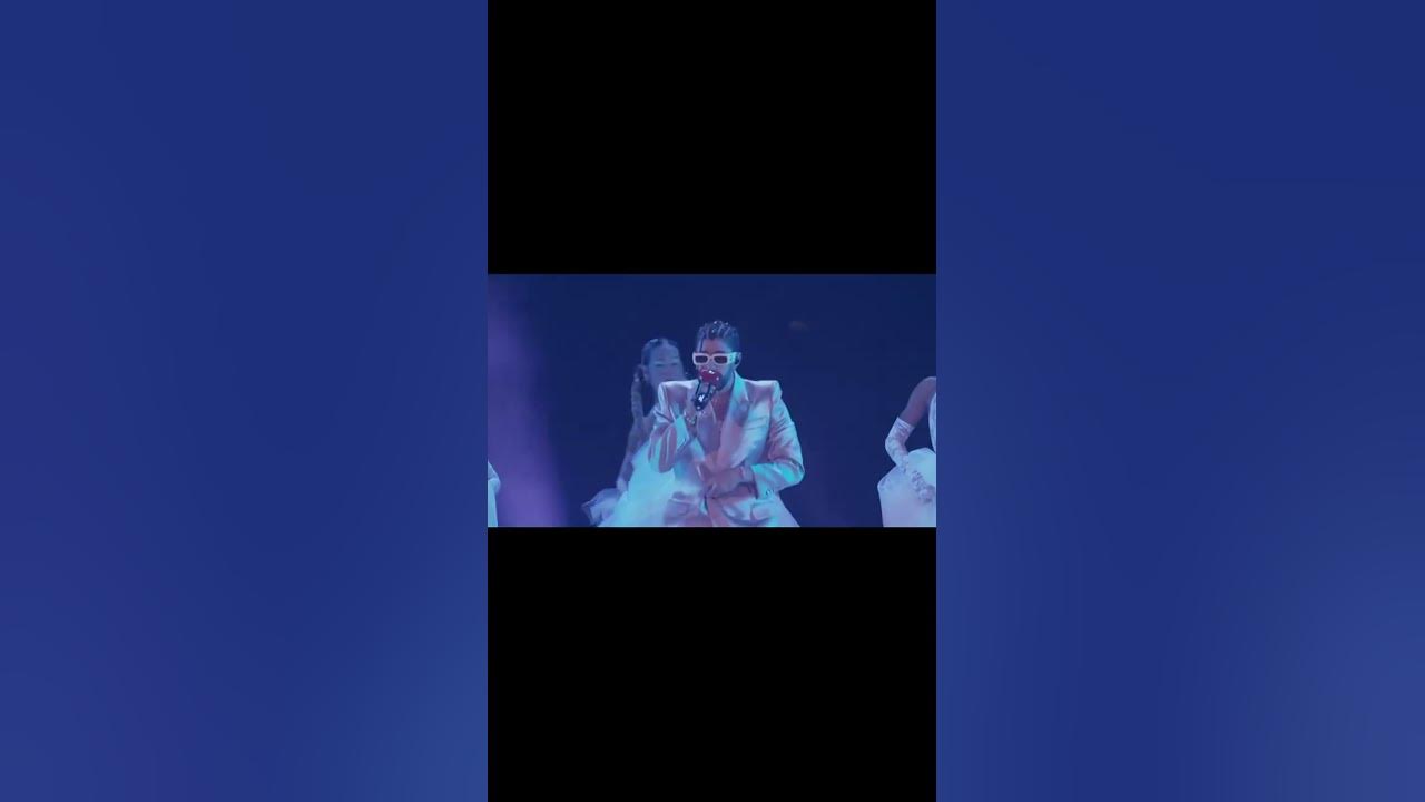 BAD BUNNY - TITI ME PREGUNTO EN VIVO BAD BUNNY - TITI ME PREGUNTO EN VIVO