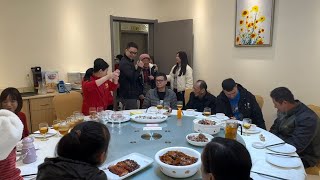 台山百曉：吃飯時間到了，分享一下美食😂，公司组织团建来海角城烧烤，又到我大显身手的时候，专业烧烤哥哥，隔著屏幕都聞到香味🤣😏#台山 #toisan #taishanese #taishan