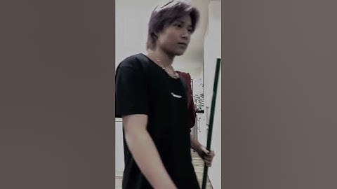 i accidentally thirst trapped my friend 😳