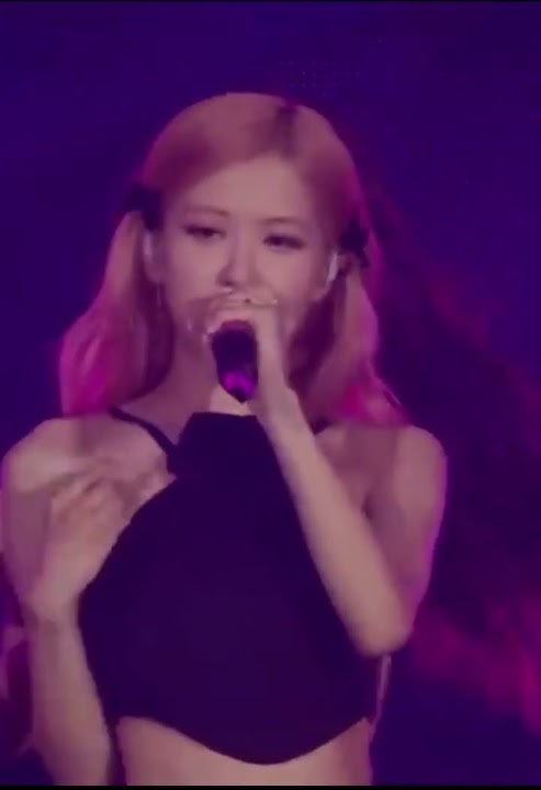lip-syncing again at the Japan born pink concert #blackpink #jennie #lisa #rose #jisoo #rosé
