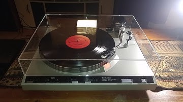 Technics SL 230 Belt Drive Full Auto Turntable