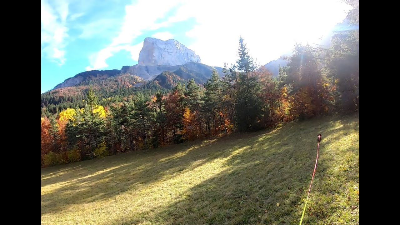 Recherche au sang dans le Vercors, juste pour les couleurs d'automne et le paysage !