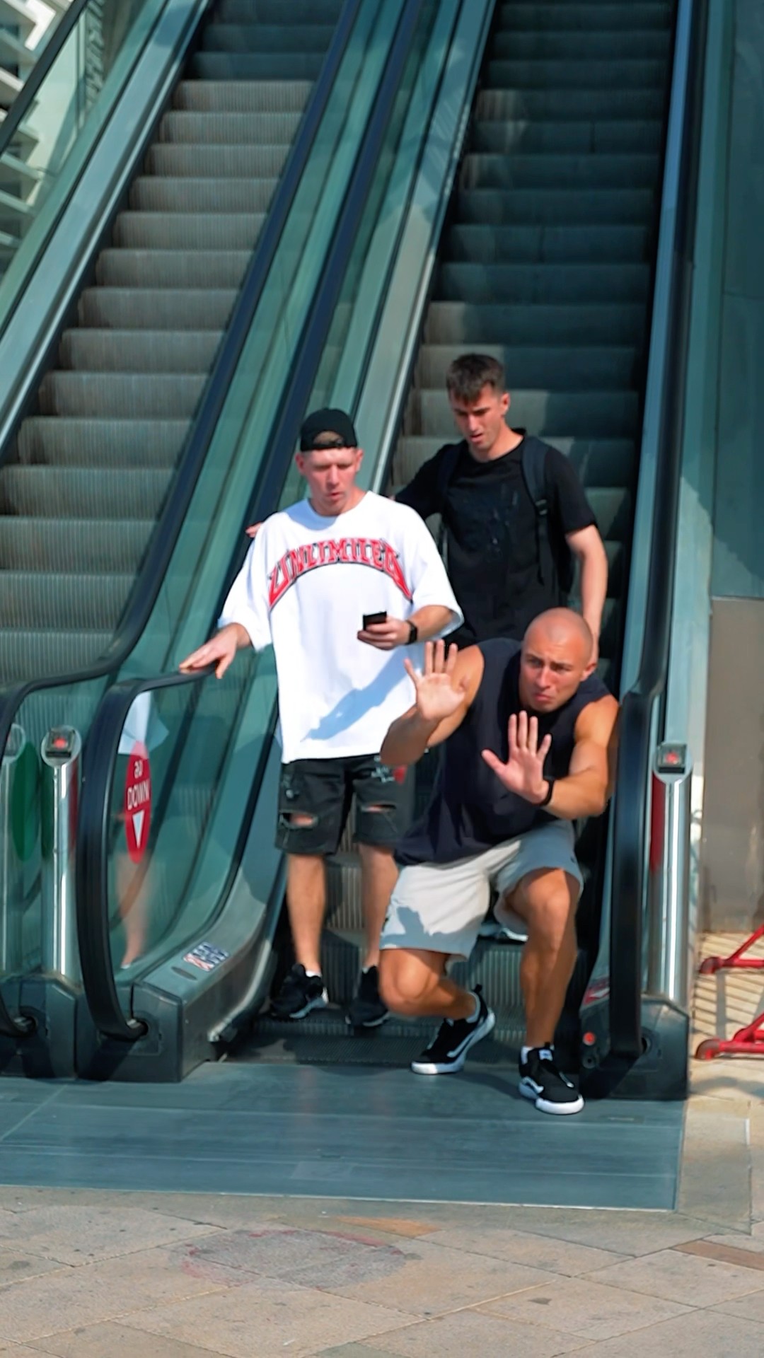 Invisible Wall Prank: Unexpected Situation ?? #kiryakolesnikov #prank #funny #comedy