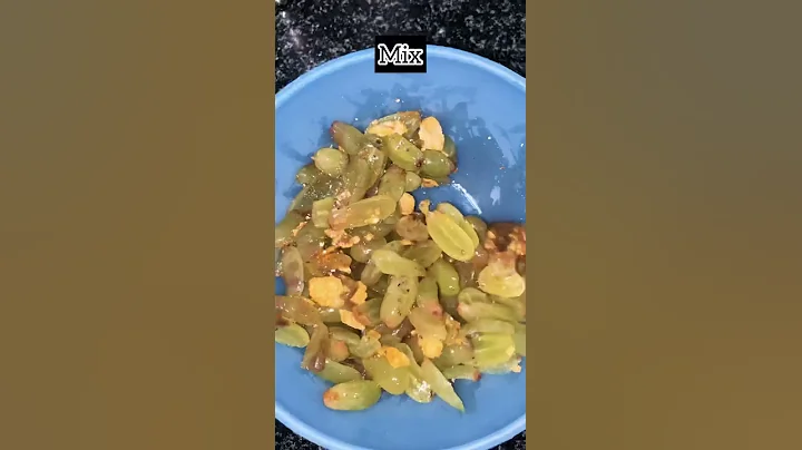 Grapes Chaat Recipe | Snacks Recipe | Healthy Snacks |Fruit Chaat| Shweta Singh #Shorts #Weightloss