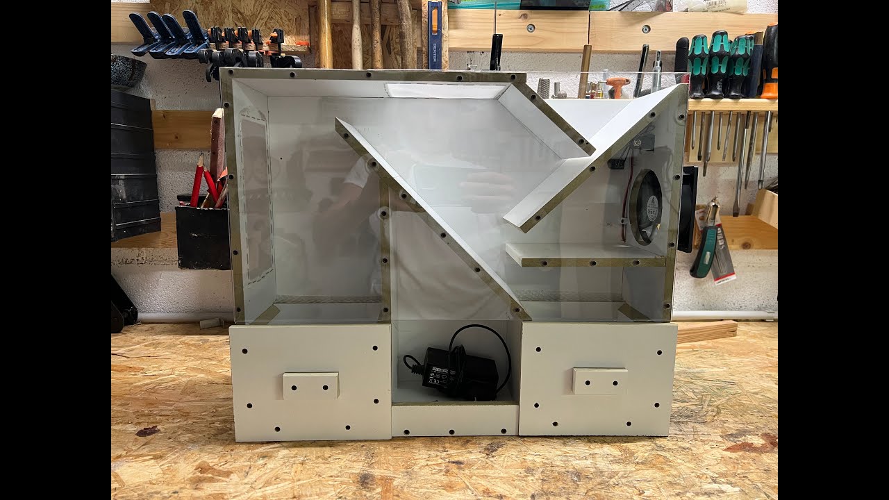 UN SOFFIA SEMI PRATICO E FUNZIONALE