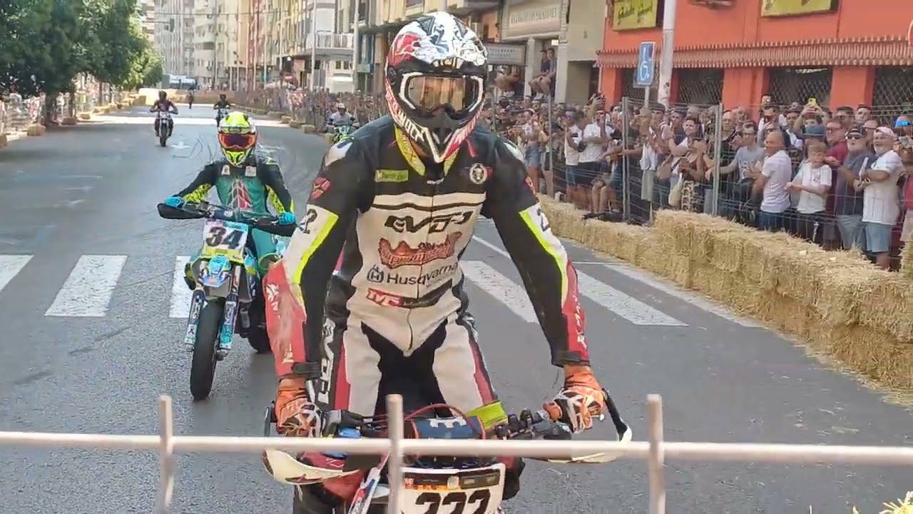 CARRERA DE MOTOS SUPERMOTARD COMPLETA / FERIA XÀTIVA 2025