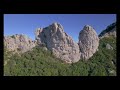 Dents de roque forcade  massif ste baume  drone 4k