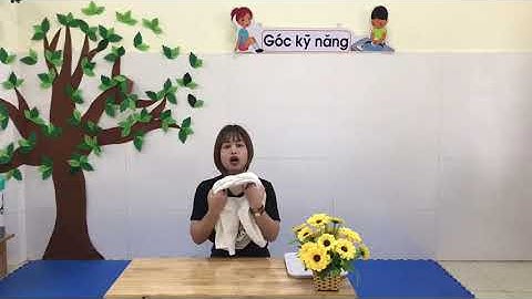 Kỹ năng mặc và cởi áo