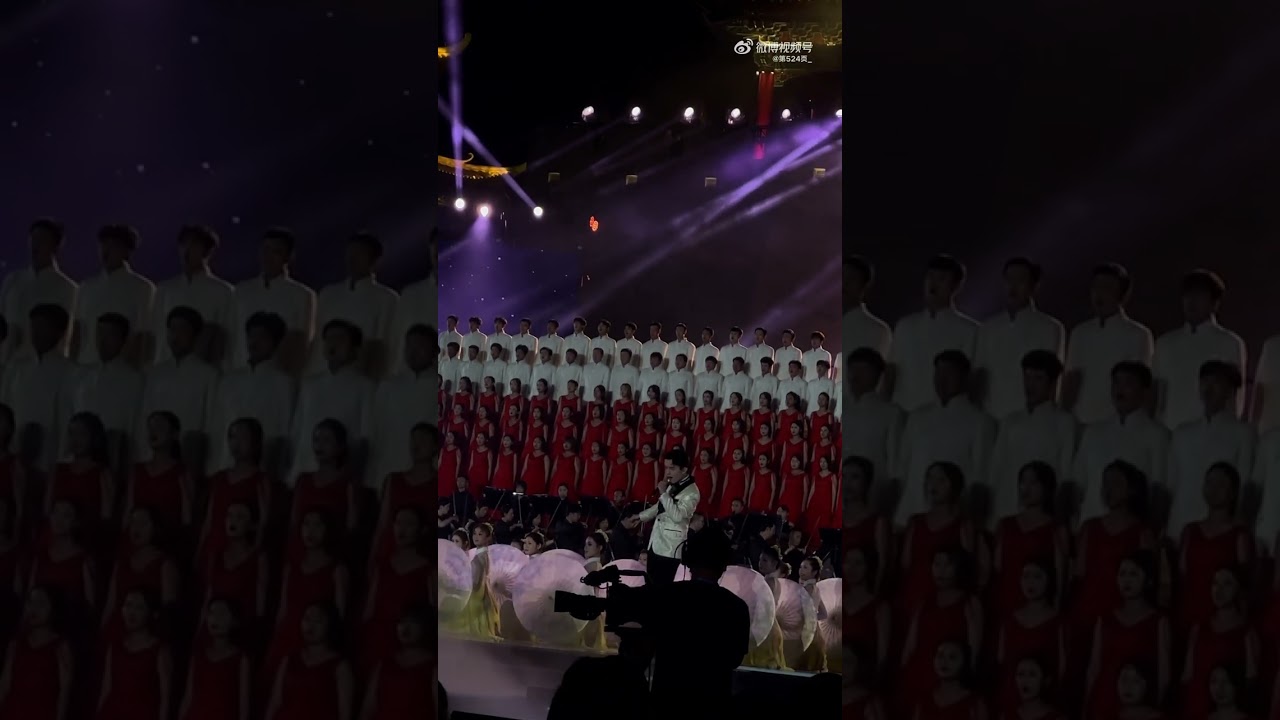 Среди зрителей на кинофестивале «Шелковый путь» 迪玛希Dimash 