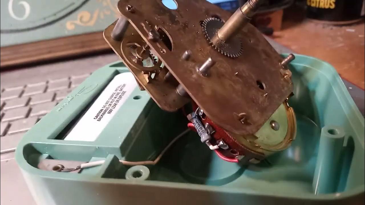 Ingraham battery operated clock with DC Motor. 20220322 191624 YouTube