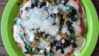 🔥How to make your very own personal size Pizza using Tortillas..YES TORTILLAS🔥😋 #pizza #stlouisstyle