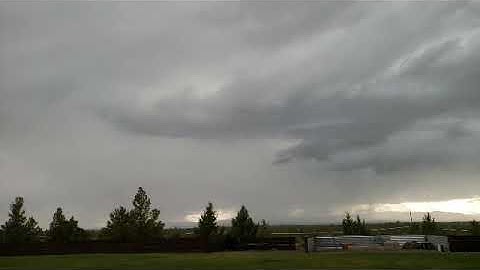 Amazing Slow Motion Chain Lightning
