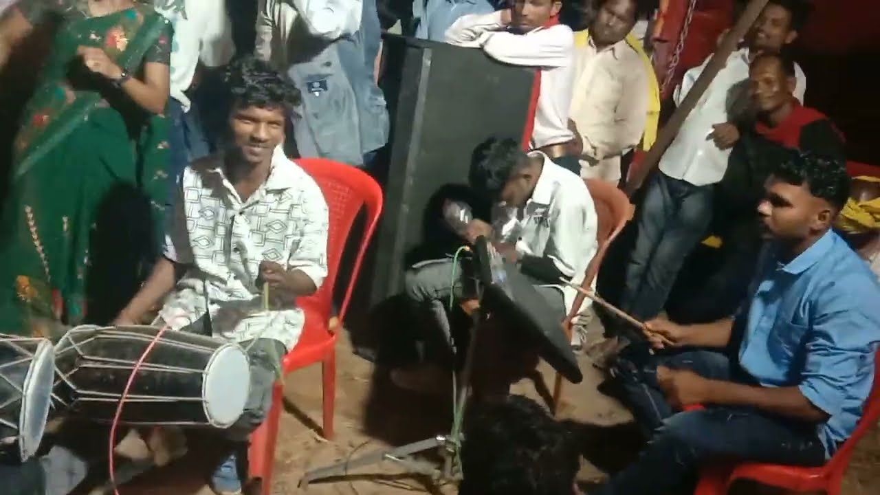 ढोलक पैड  बैंजो बाजा टीम ग्राम नयगवा रैयत 6263259330